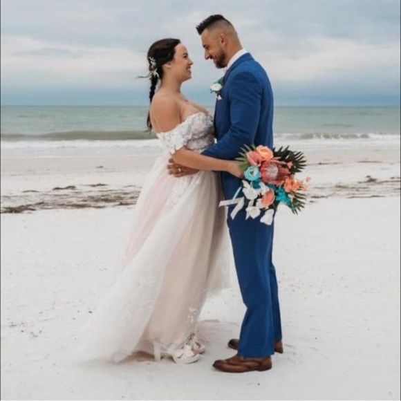 Meet your Posher, Lauren - Picture 1 of 1